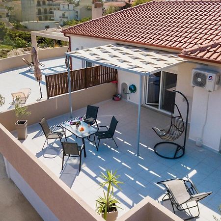 Iria'S Luxury Apartments Лименария Екстериор снимка