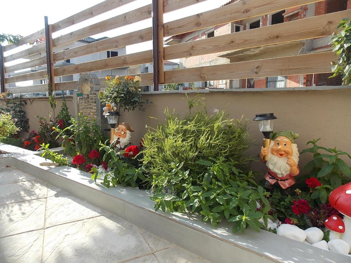 Iria'S Luxury Apartments Лименария Екстериор снимка